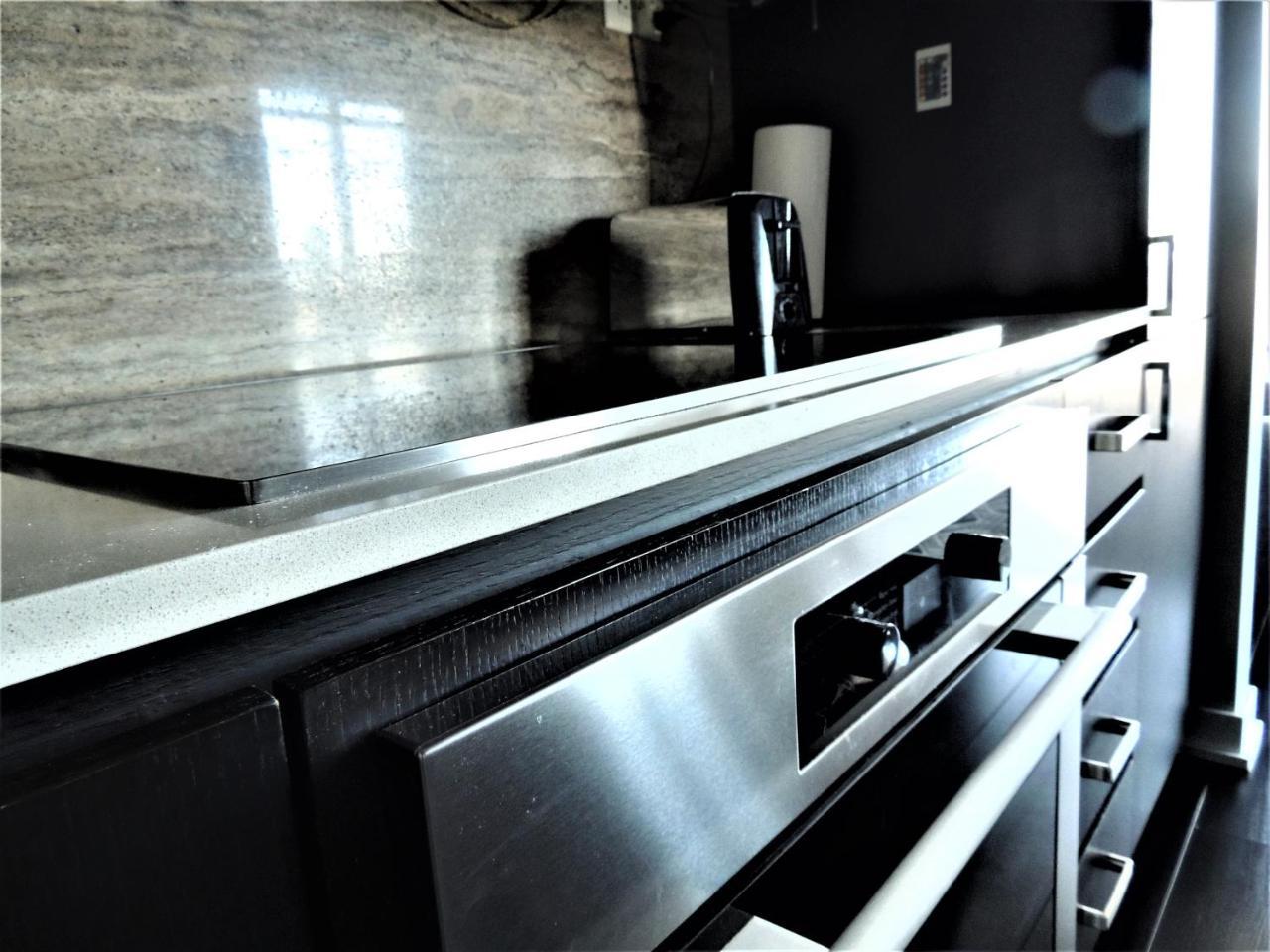 Tvhr - Luxury Condos In Heart Of Downtown Toronto Exterior foto